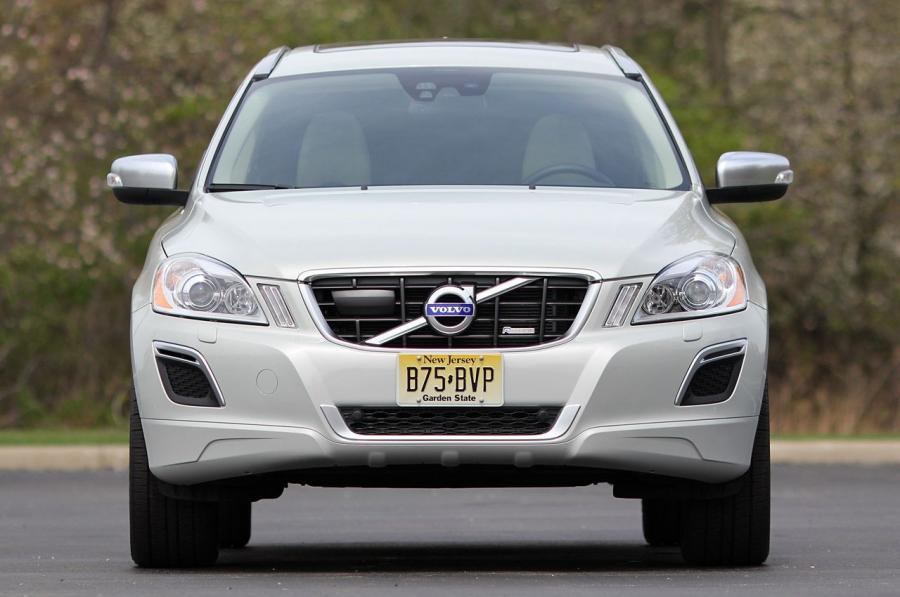  Volvo XC60 R-Design 2012 года  (фото 5 из 90)